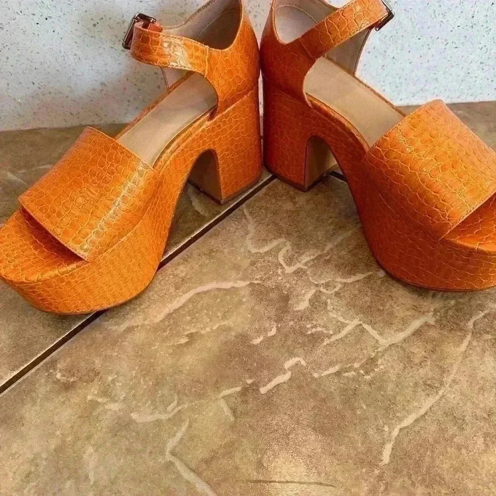 Urban Outfitters Croc Platform Heels Size 10 - Picture 4 of 6